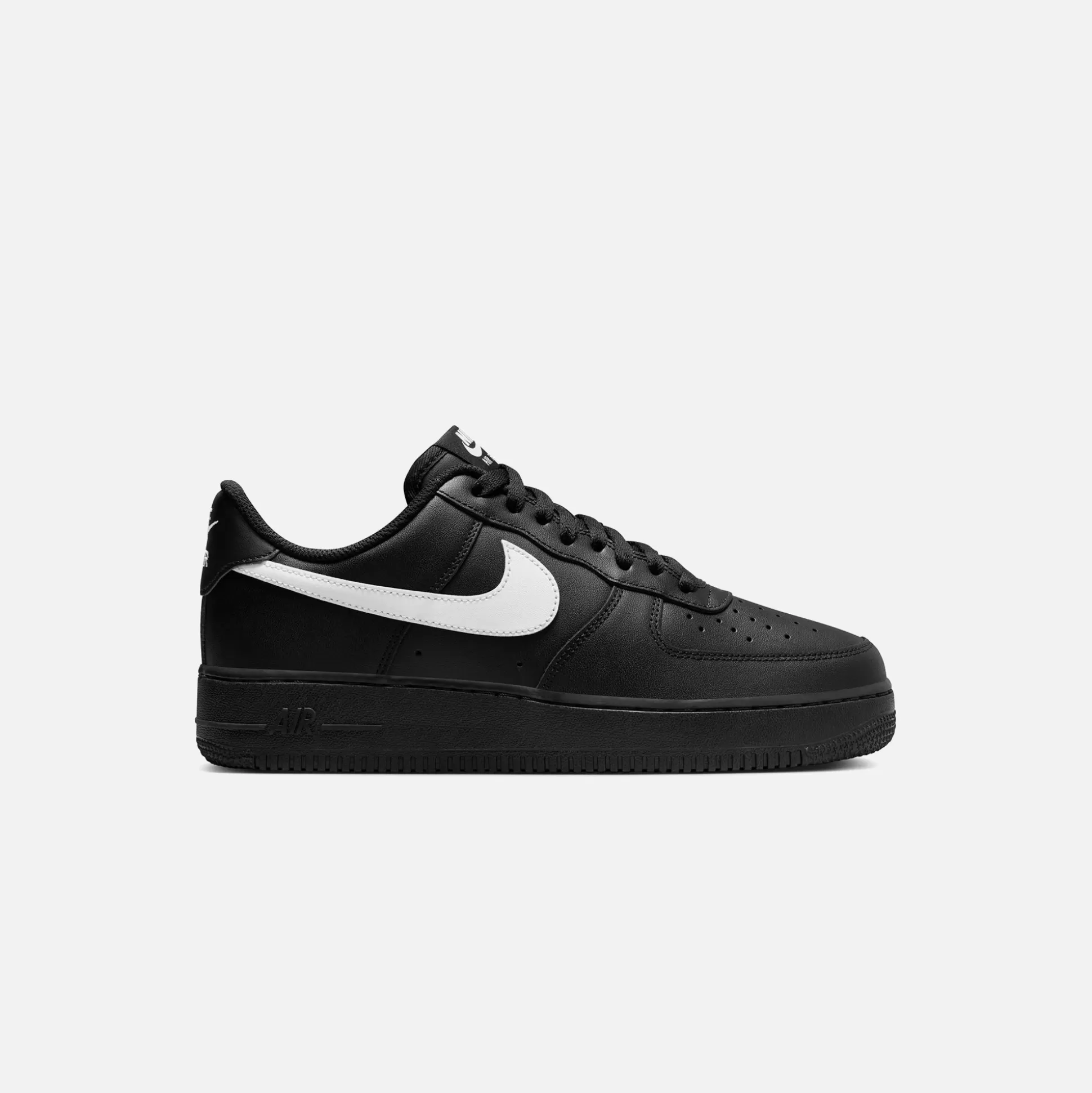 New Nike air force 1 '07