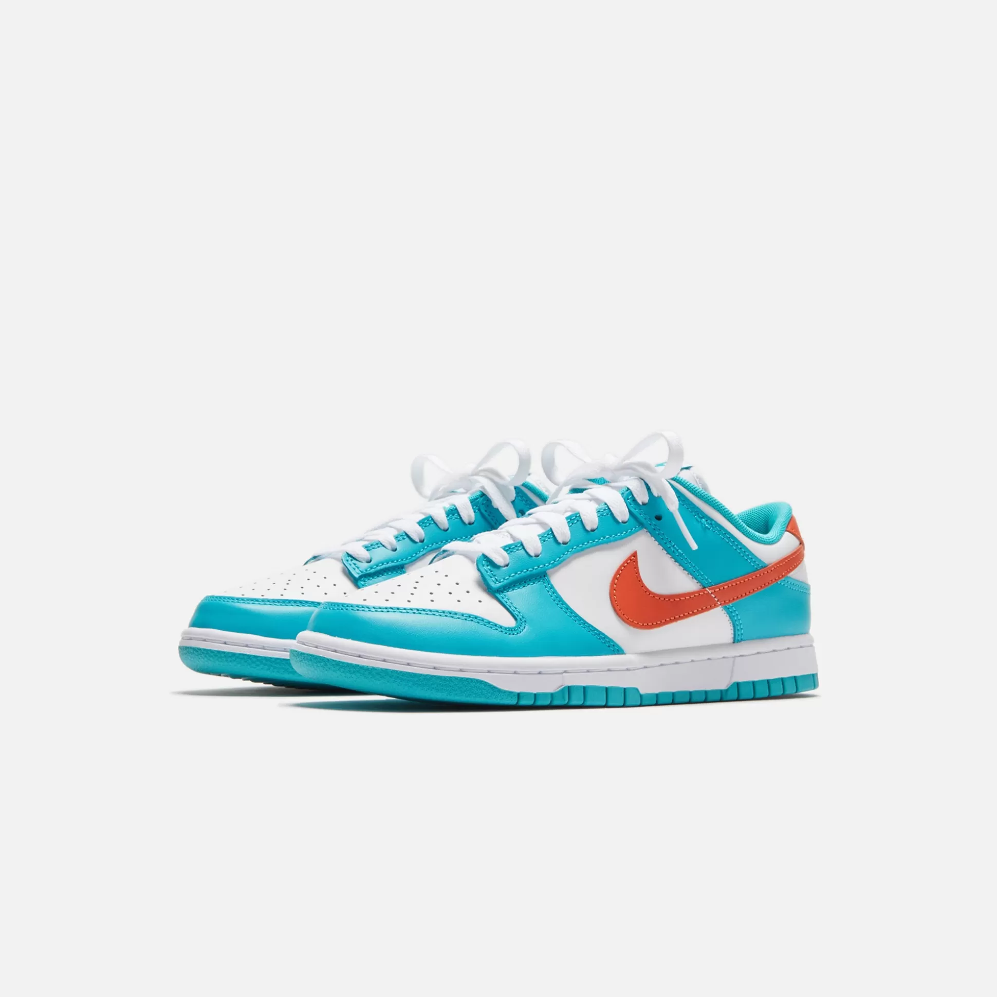 Shop Nike dunk low retro