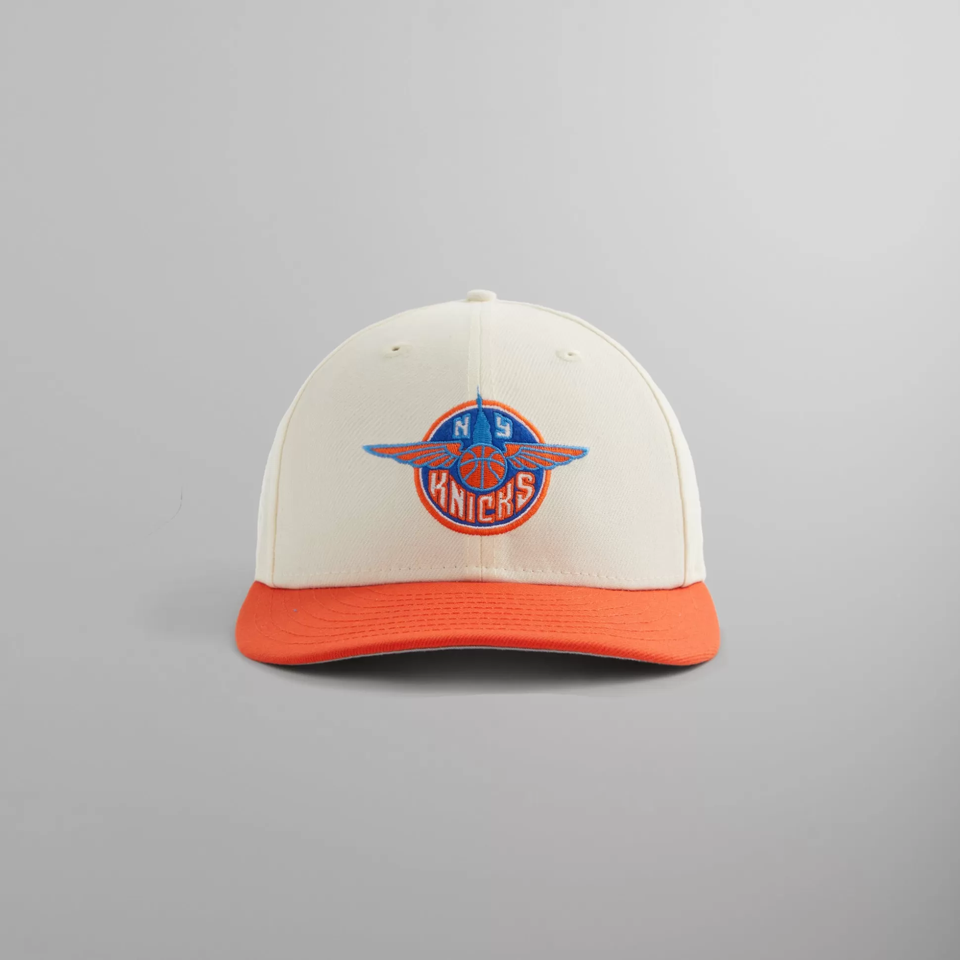 Outlet Kith & New Era for the New York Knicks Wings Logo Low Profile 59FIFTY Fitted Sandrift