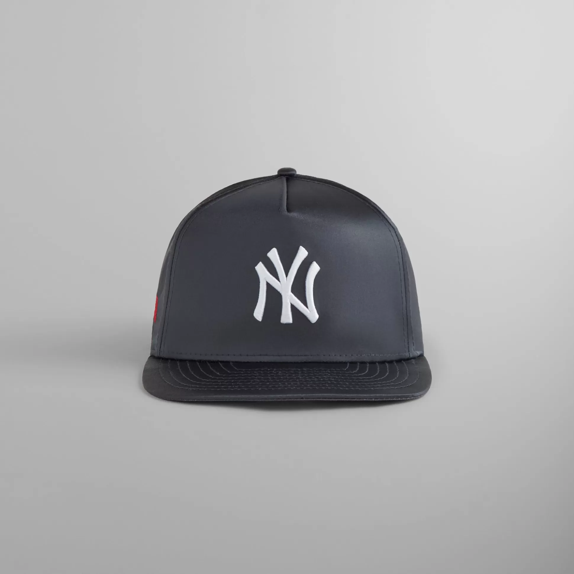 Cheap Kith & New Era for the New York Yankees Satin 9FORTY Snapback Vague