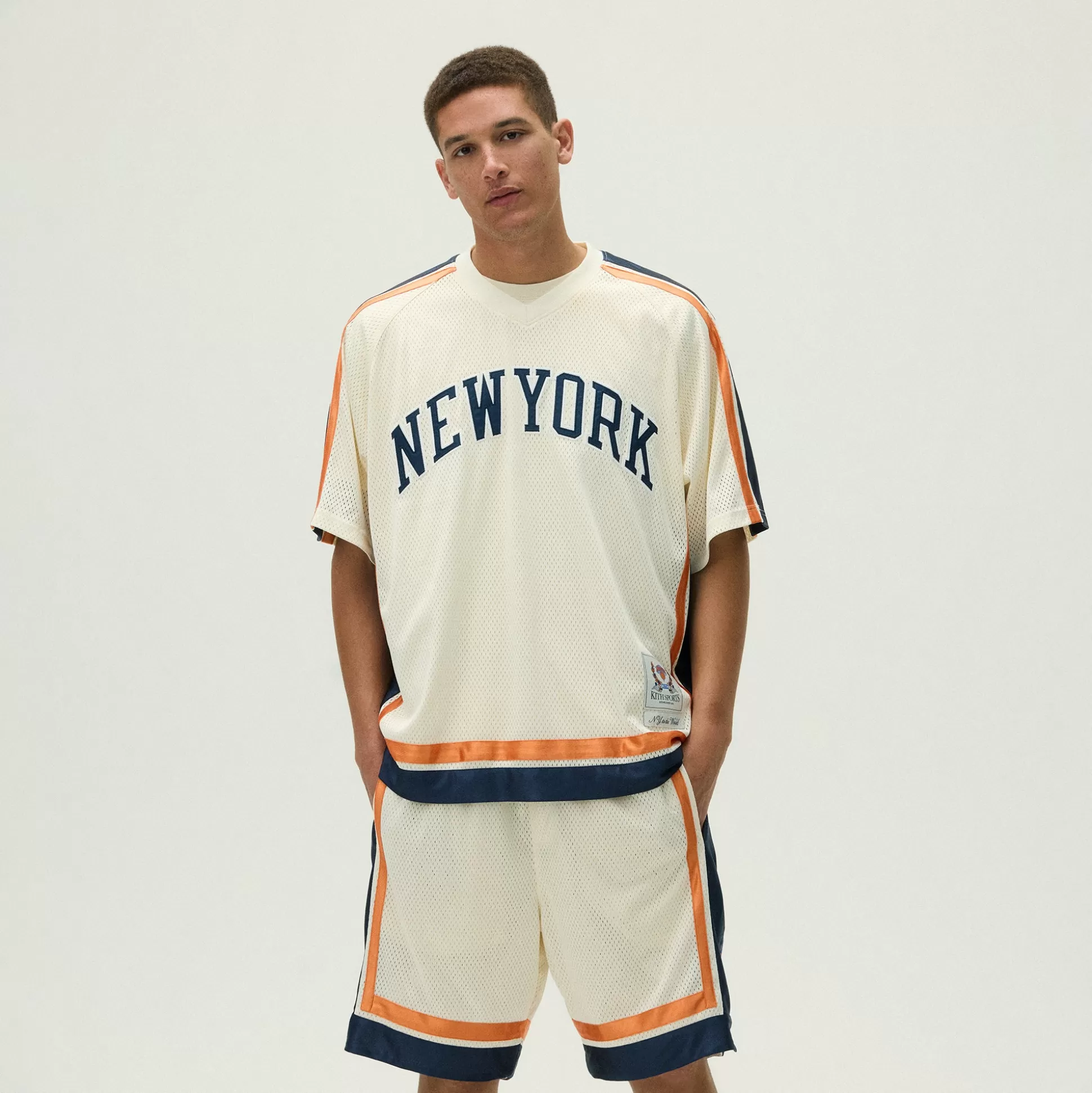 Discount Kith for the New York Knicks Mesh Leon Top Sandrift
