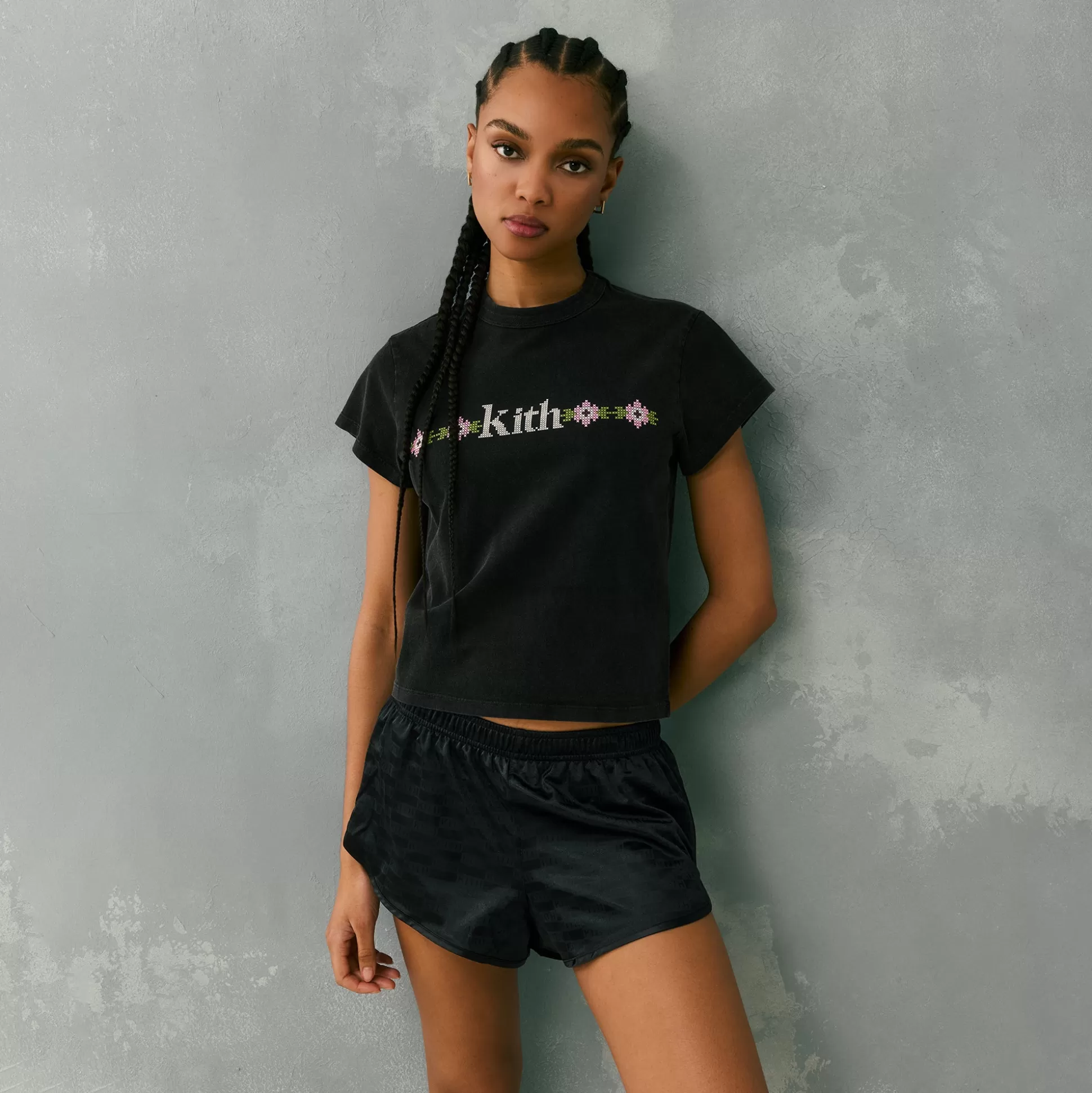 Flash Sale Kith Women Mulberry Needlepoint Vintage Tee Black