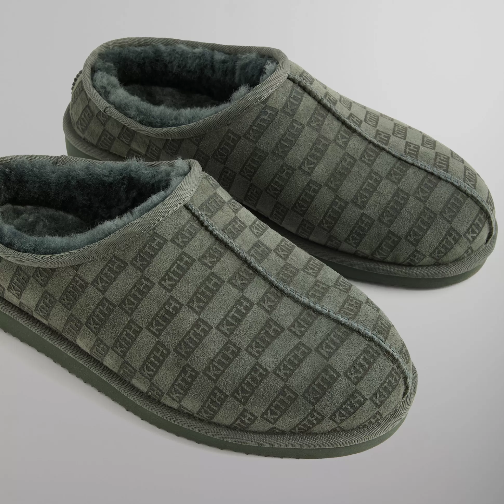 Online Kith mas Monogram Shearling Slippers Stadium