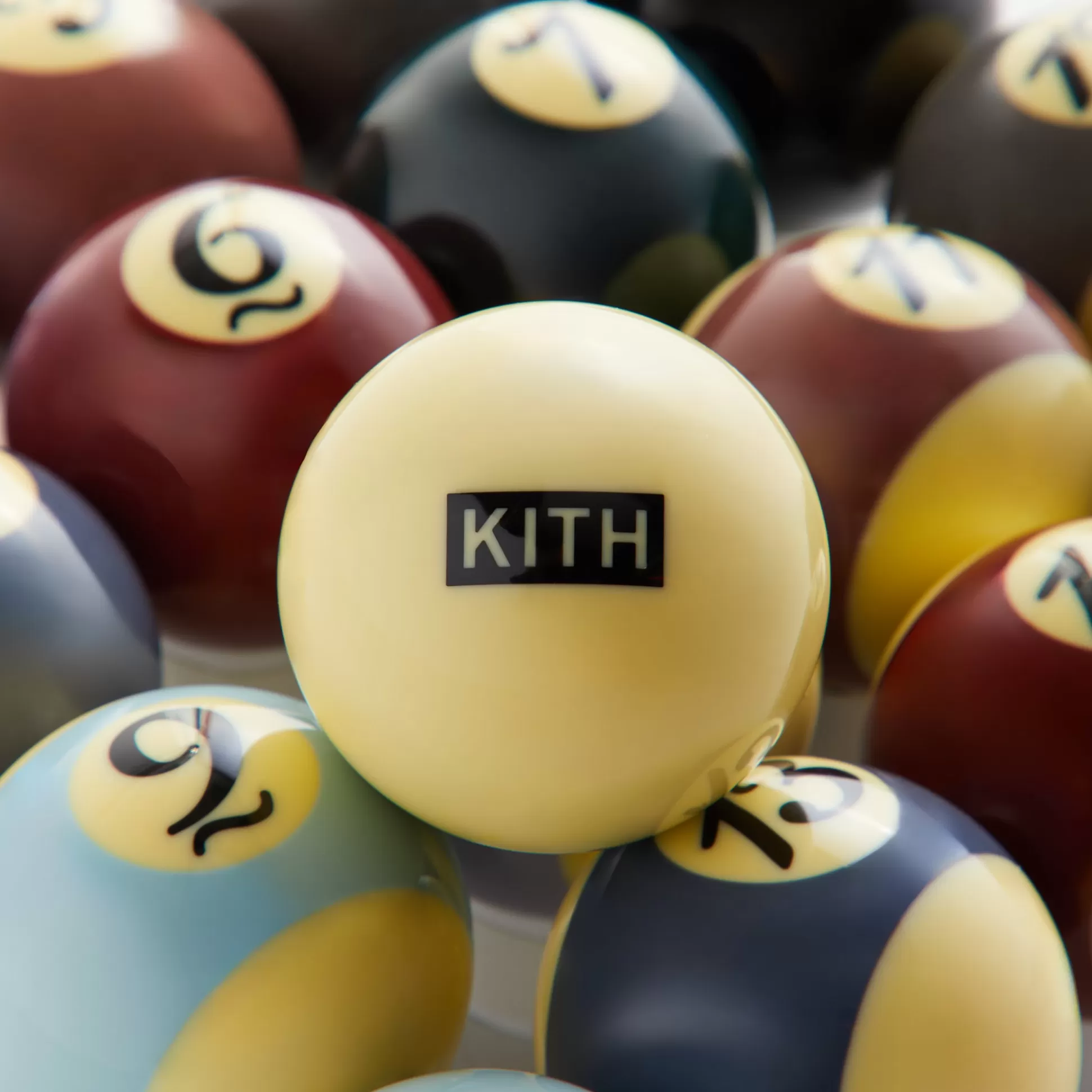 Fashion Kith mas Palette Billiards Ball Set Multi