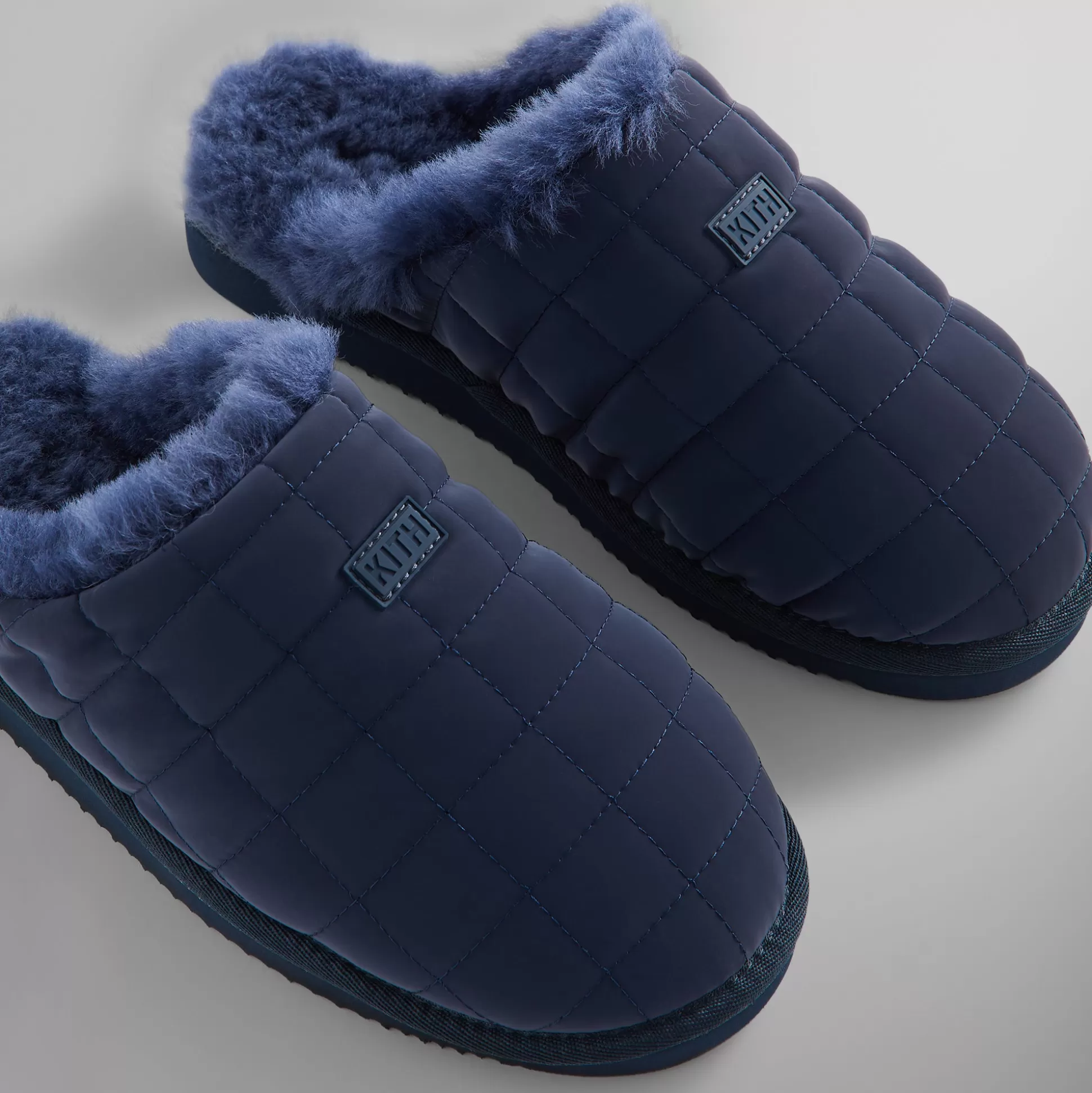 Discount Kith mas Puffed Logo Slippers Nocturnal