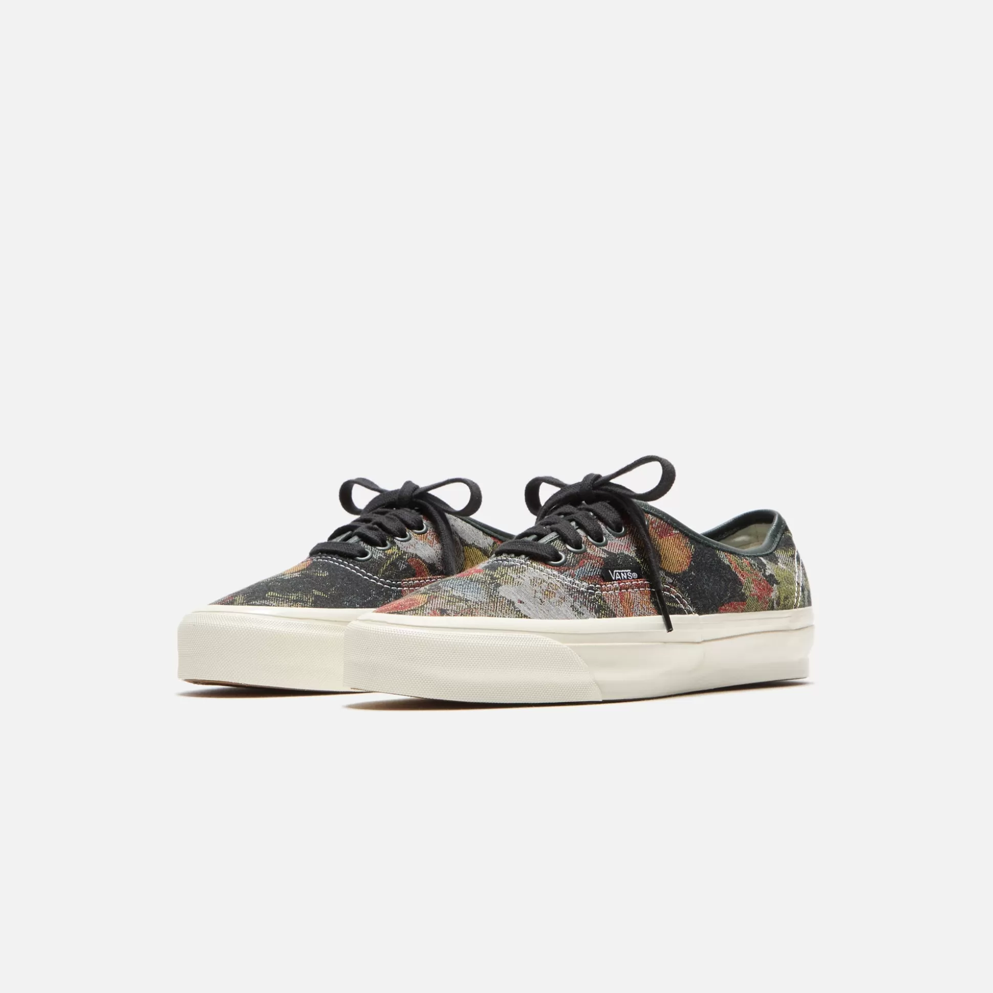 Shop VANS lx authentic reissue 44 Jacquard Floral