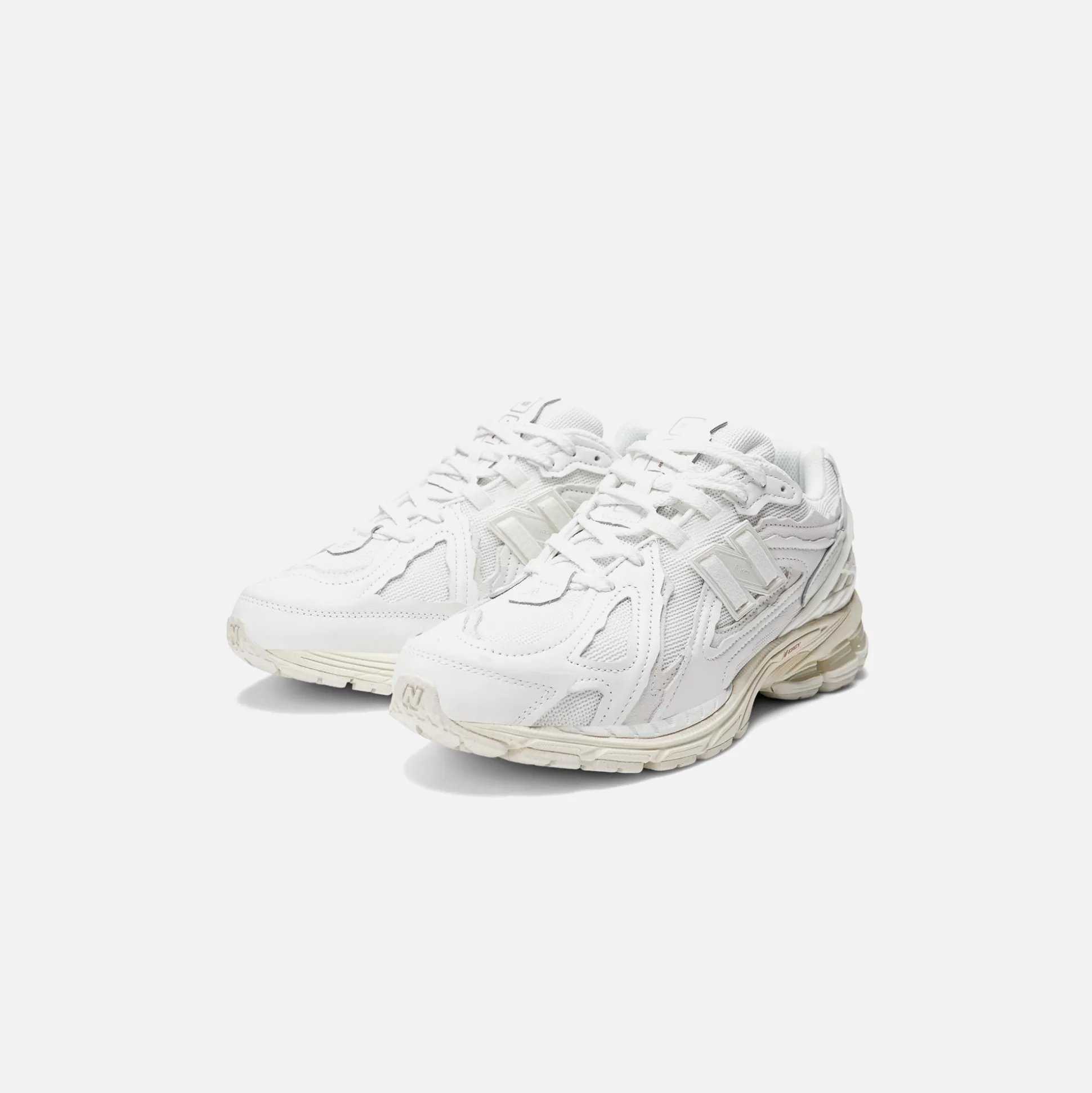 Clearance New Balance 1906r White