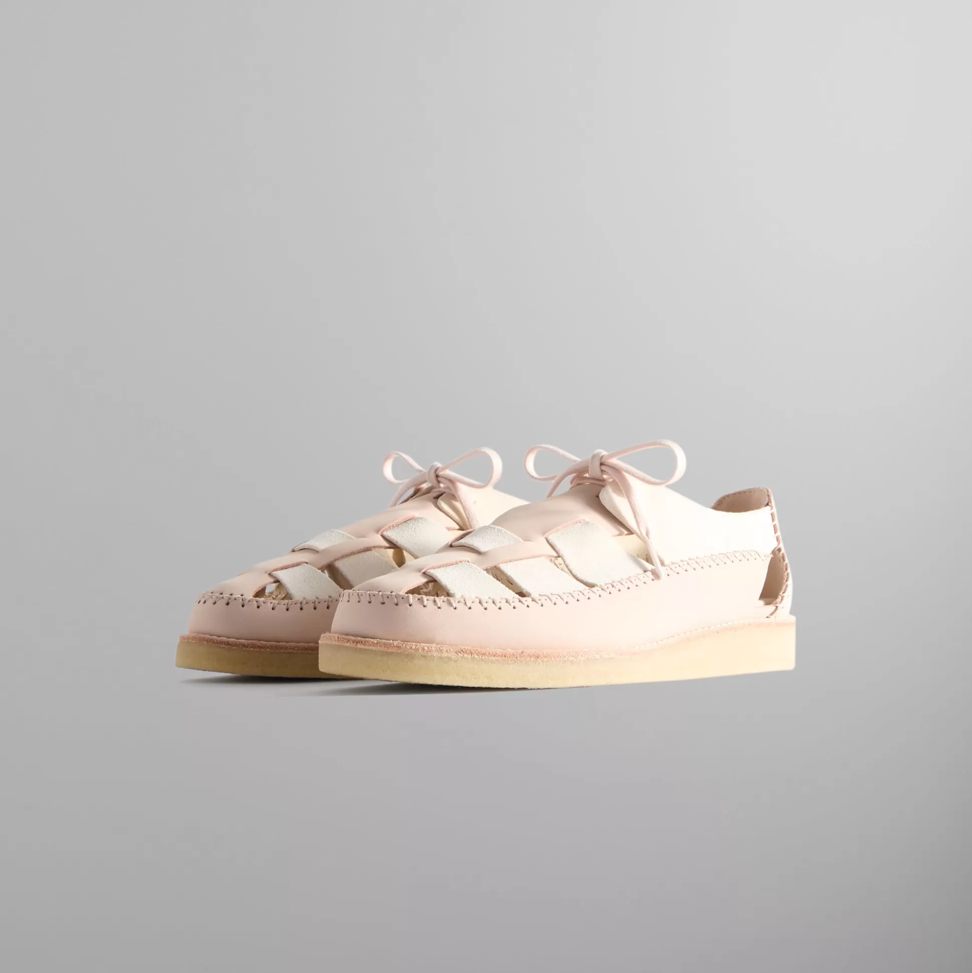 Flash Sale Kith 8th St by Ronnie Fieg for Clarks Originals Ridgevale Light Pink