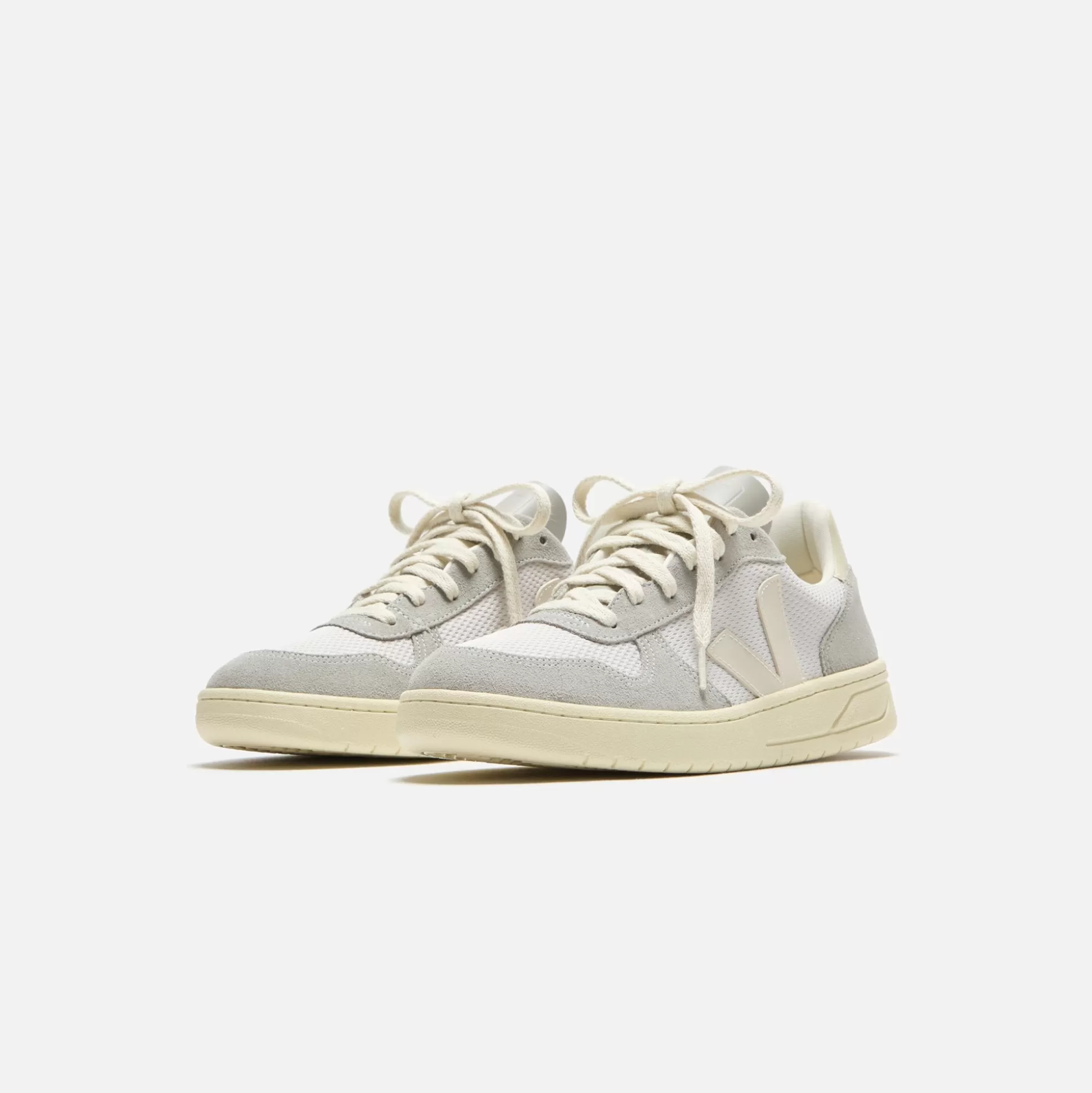 Best Veja v-10 Light Grey Pierre