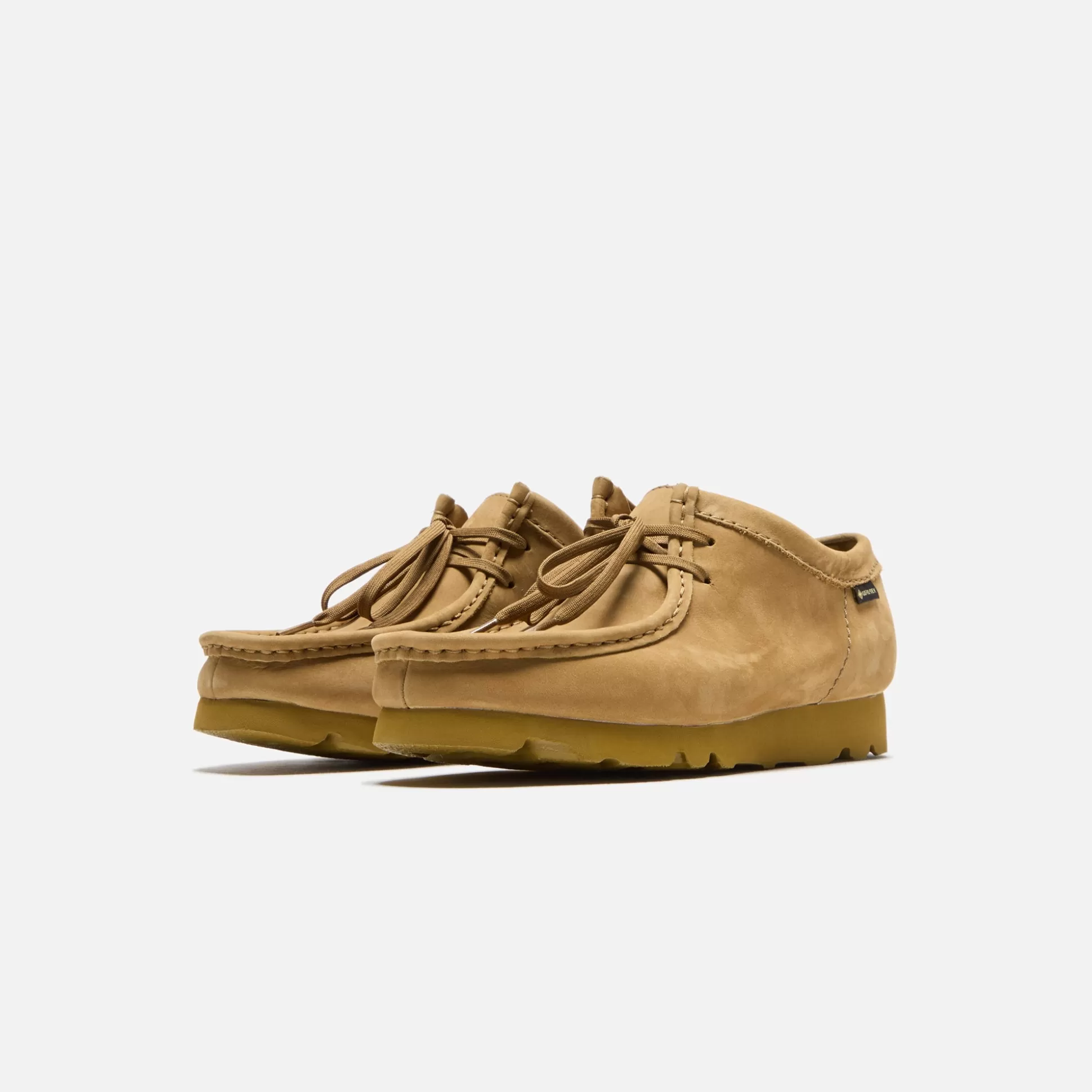 Fashion Clarks wallabee gtx Oakmoss Nubuck