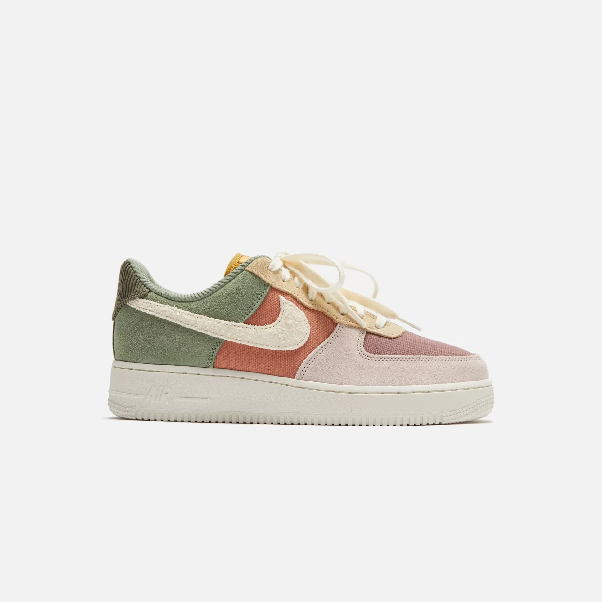 Flash Sale Nike wmns air force 1 '07