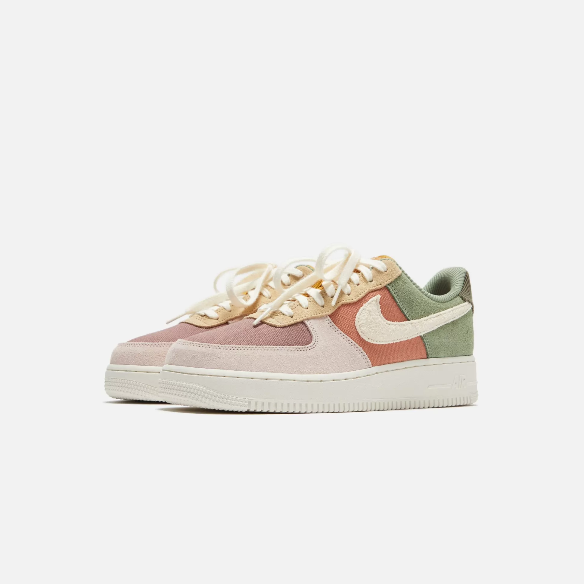 Flash Sale Nike wmns air force 1 '07