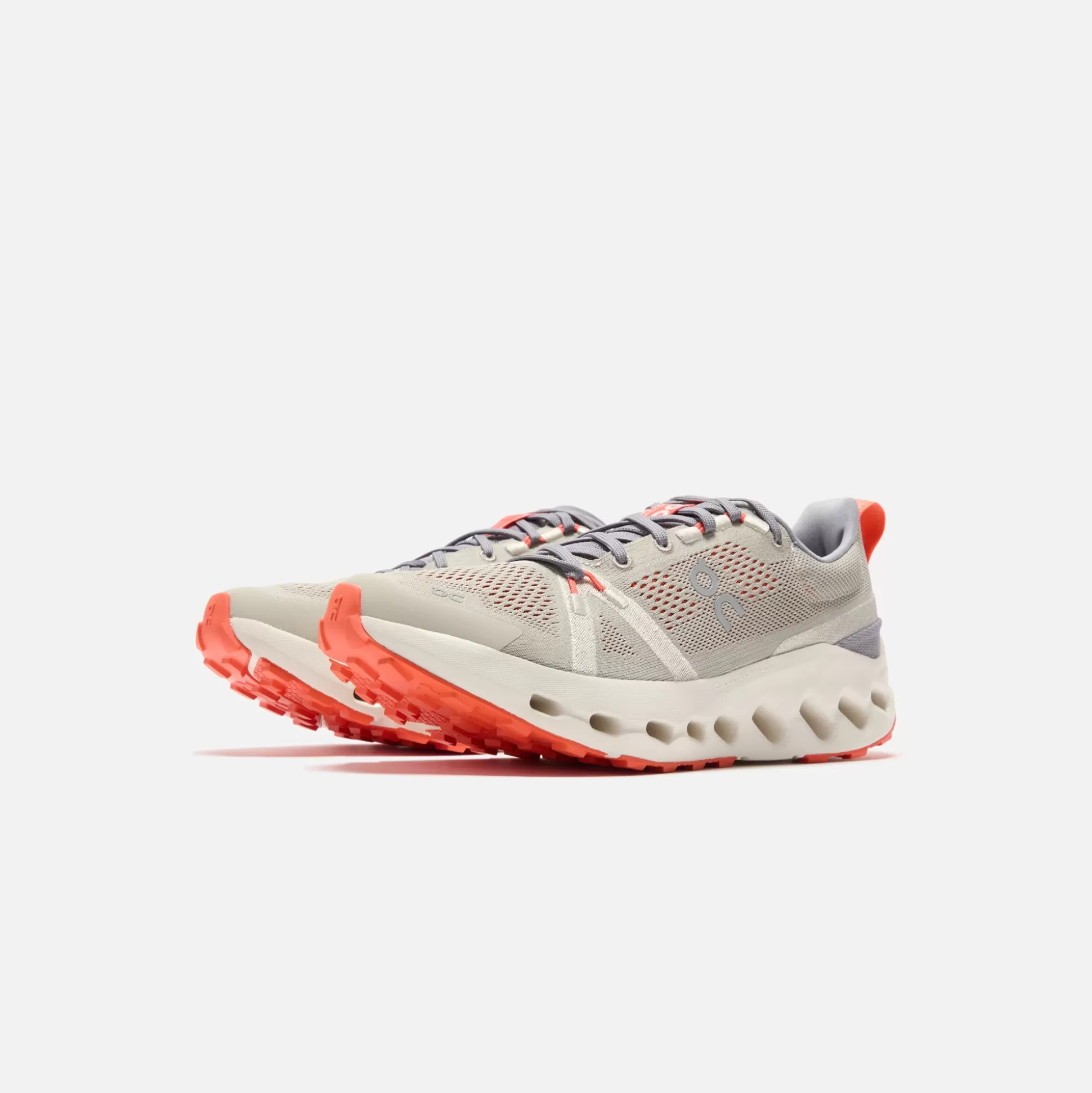 Sale On Running wmns cloudsurfer trail Grey