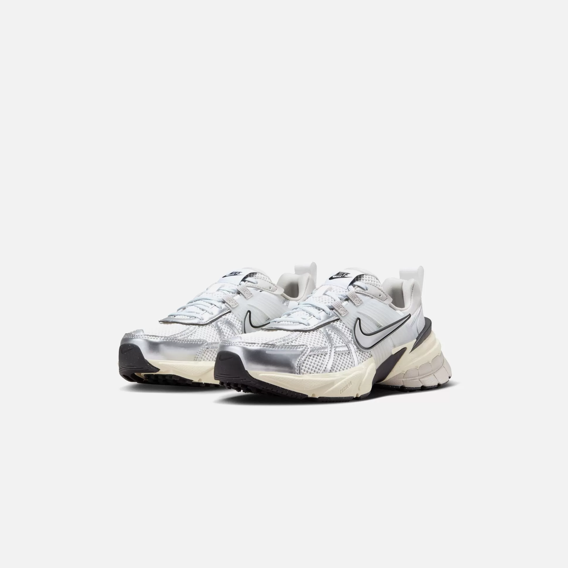 Flash Sale Nike wmns v2k runtekk