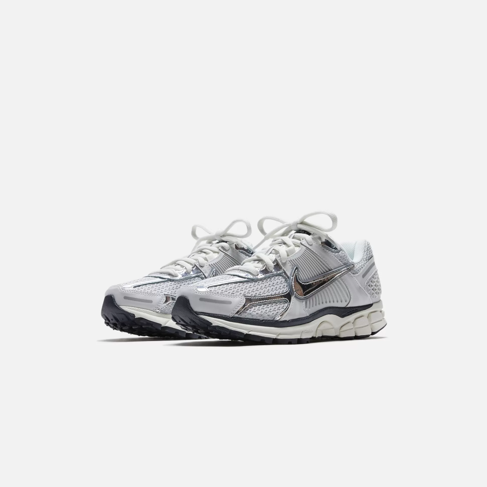 Hot Nike wmns zoom vomero 5